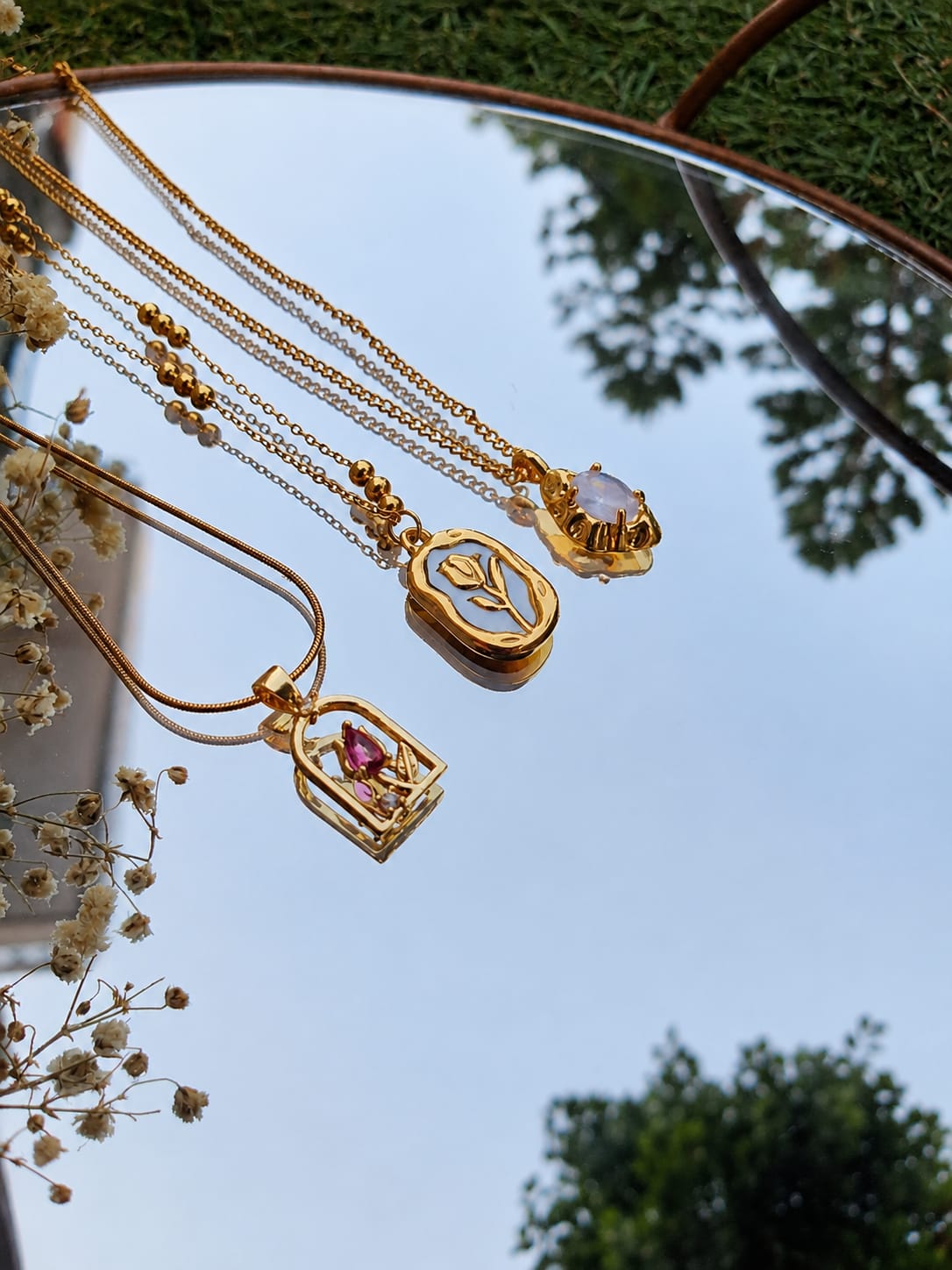 TULIP BLOOM NECKLACE