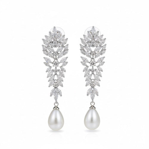 CELESTE WHITE PEARL EARRING