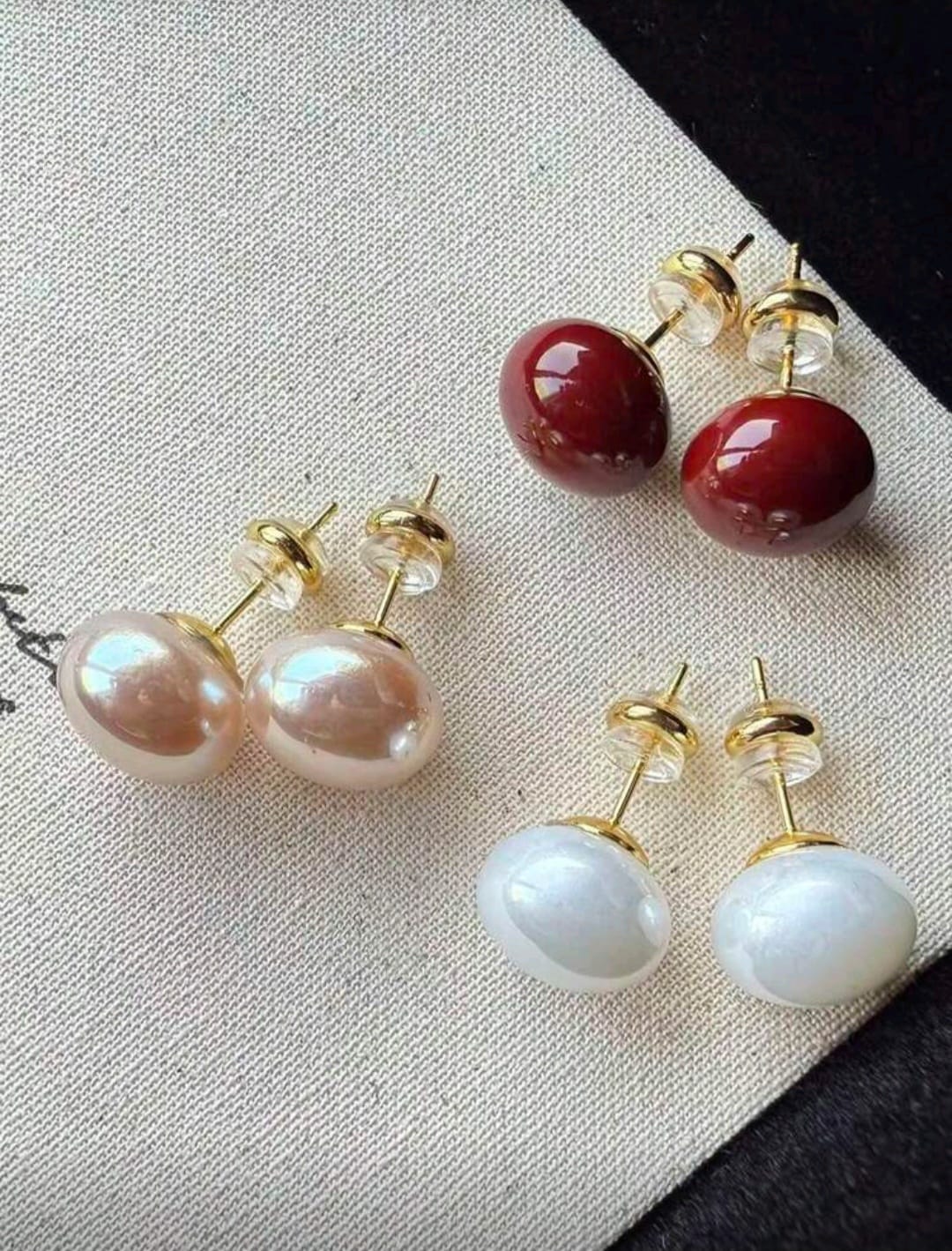 PEARL STUDS EARRING