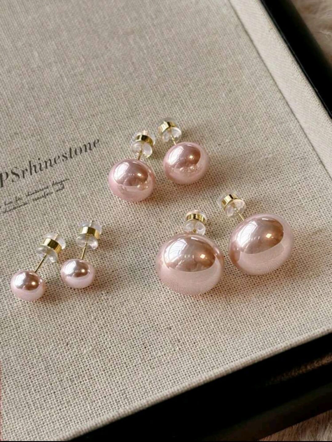 PEARL STUDS EARRING