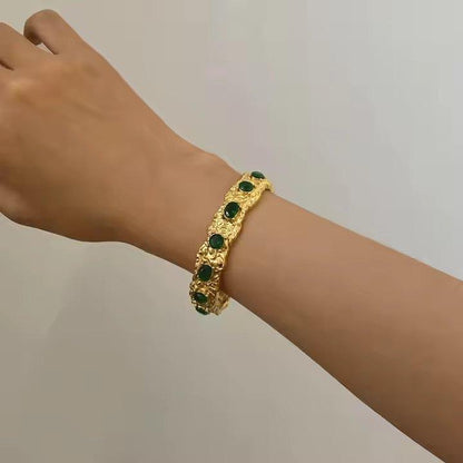 EMERALD GOLD CUFF 18K