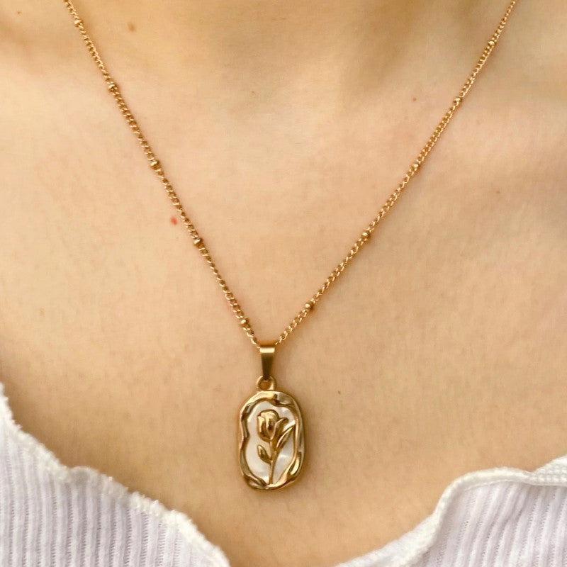 GOLDEN BLOOM NECKLACE