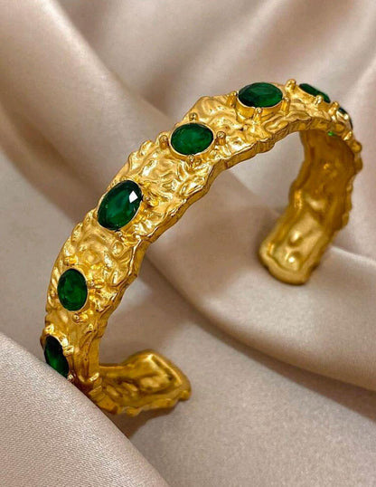 EMERALD GOLD CUFF 18K